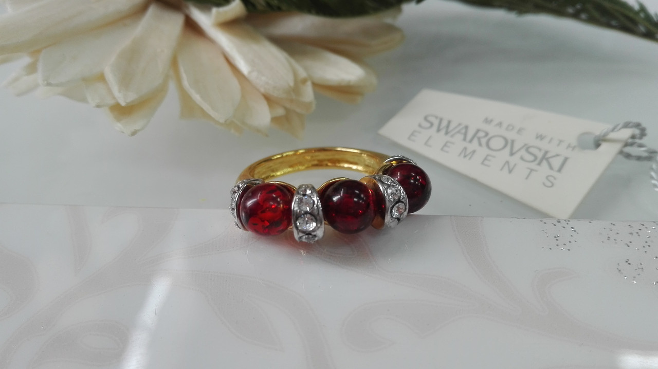 Кольцо позолоченное, с янтарем и кристаллами Swarovski - фото 1 - id-p95461118