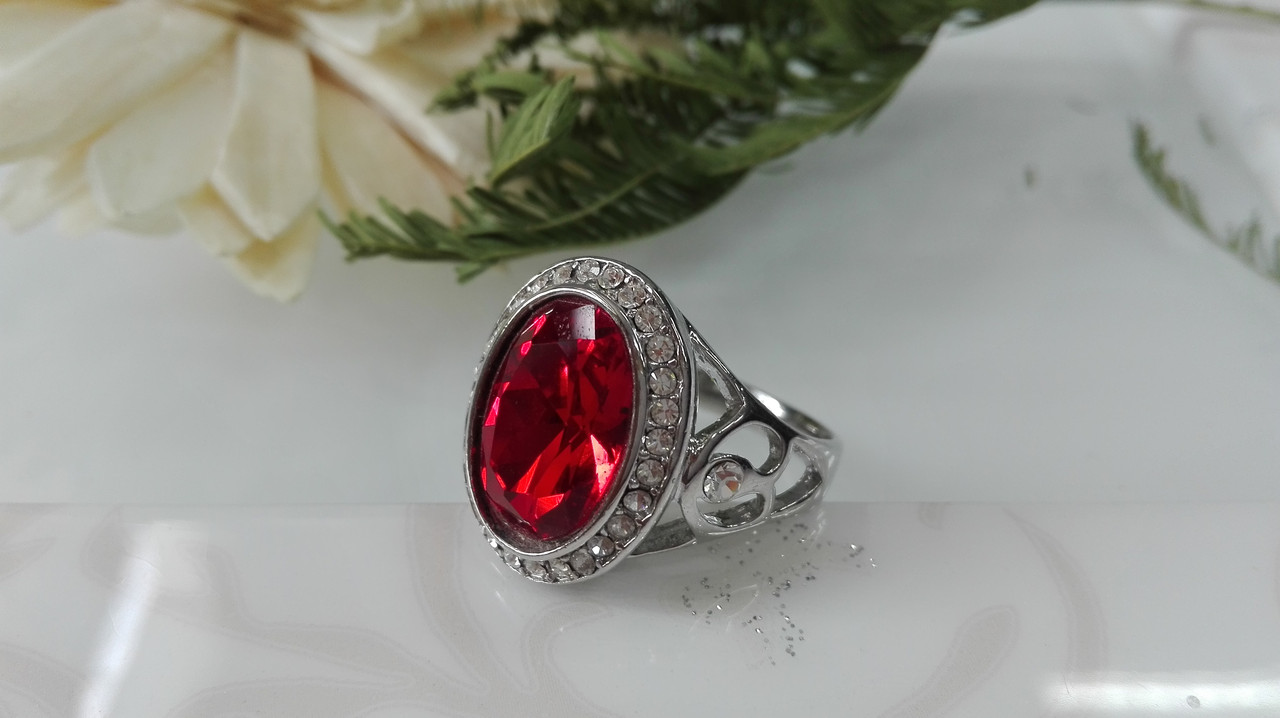 Перстень в серебре с красным камнем - фото 1 - id-p95483952