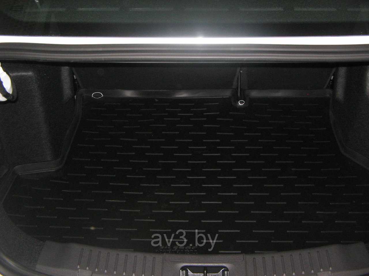 Коврик в багажник Ford Fiesta седан 2014- / Форд Фиеста [70409] (Aileron) - фото 1 - id-p61117621