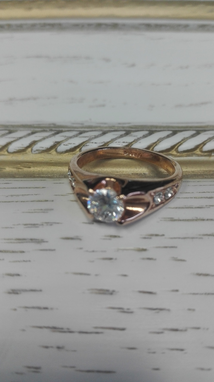 Красивое кольцо с цирконом - фото 1 - id-p95631925