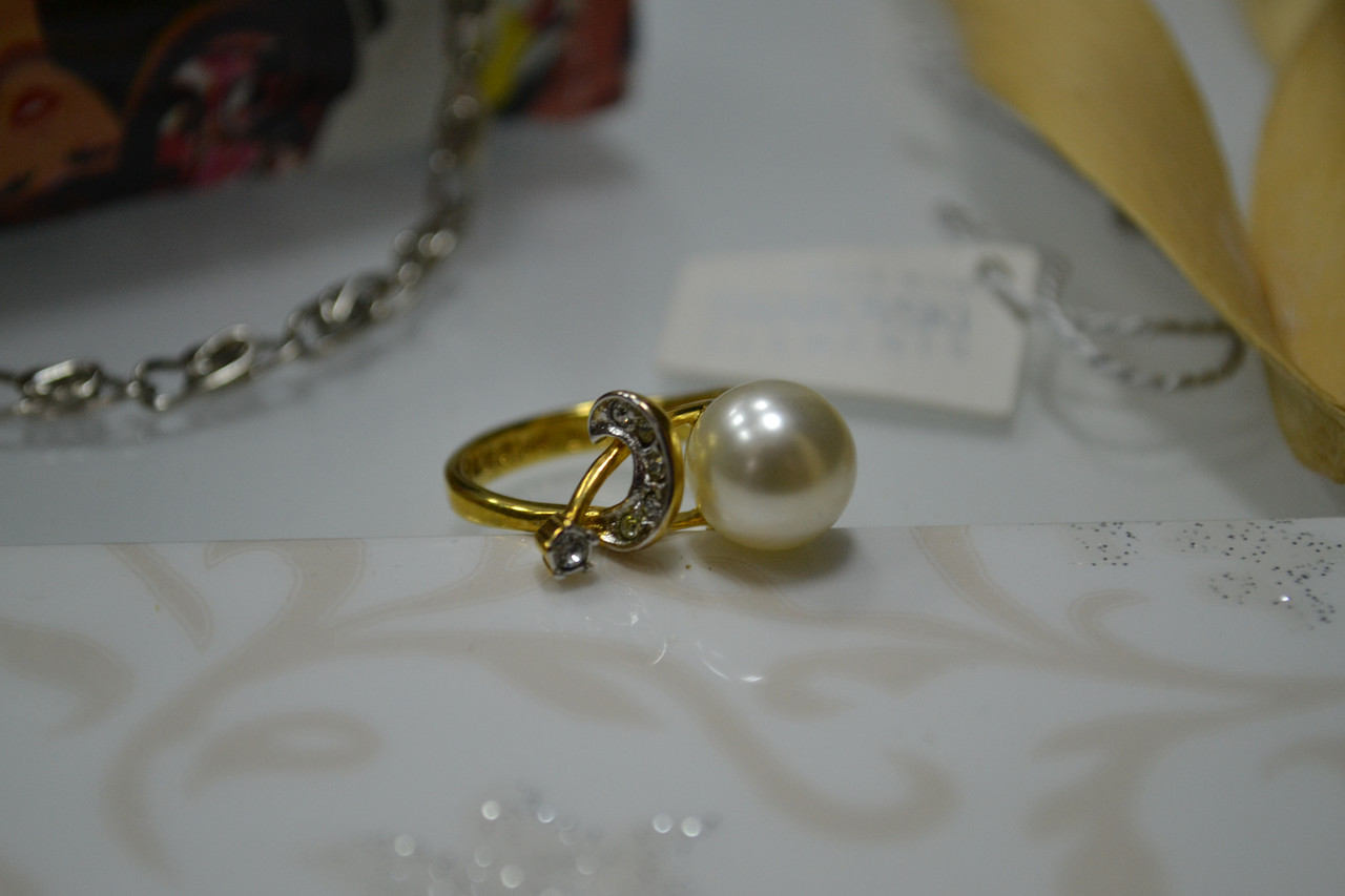 Кольцо с кристаллами Swarovski и жемчугом - фото 1 - id-p95661194
