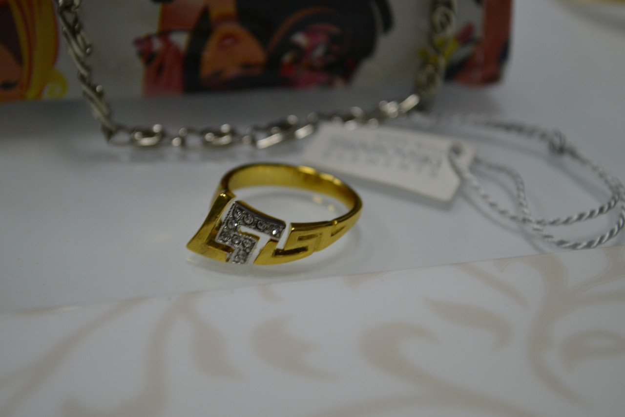 Кольцо с кристаллами Swarovski