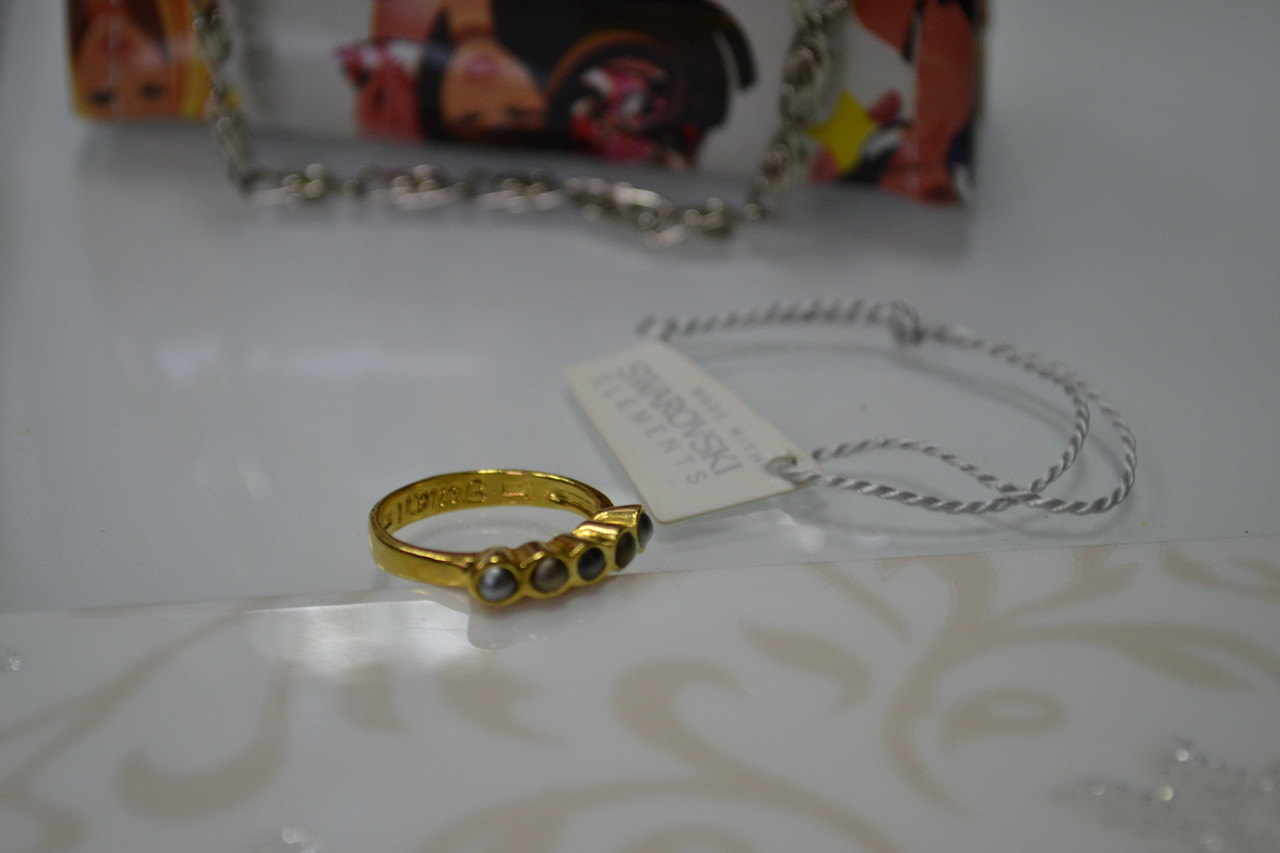 Кольцо с кристаллами Swarovski