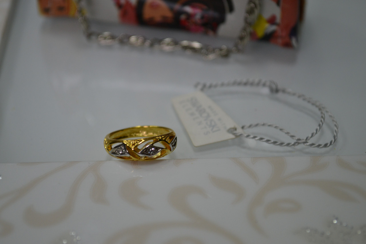 Кольцо с кристаллами Swarovski