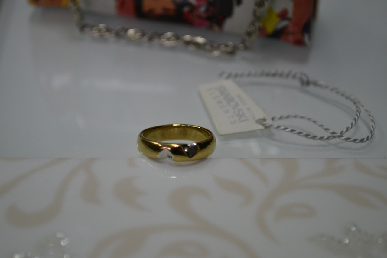 Кольцо обручальное , с кристаллами Swarovski