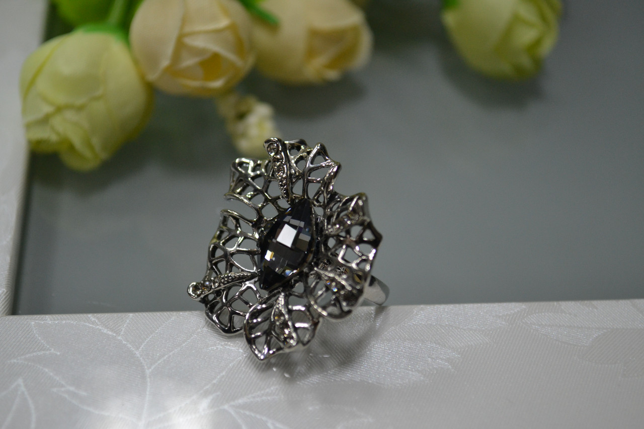 Красивое кольцо Ажурный цветок с черным камнем - фото 2 - id-p95748436