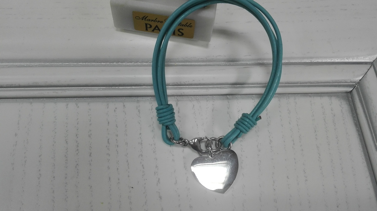 Кожаный браслет с сердечком - фото 1 - id-p96010194