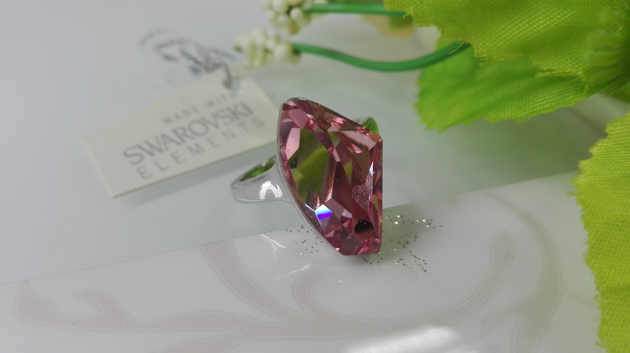 Кольцо с крупным кристаллом Swarovski - фото 1 - id-p96112257