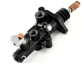 Главный тормозной цилиндр 47250-30512-71 для погрузчика Toyota 02-7FD45