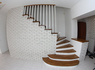 Отделка лестницы на бетонном основании. 1