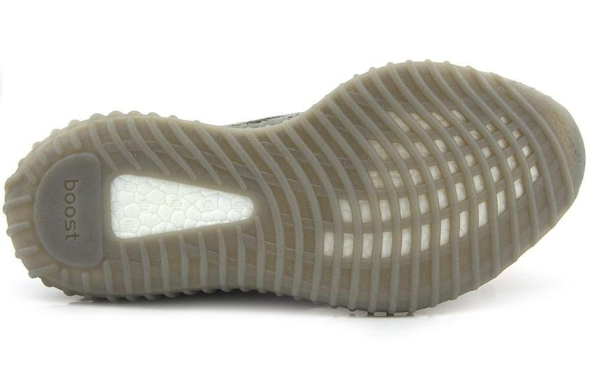 Кроссовки Yeezy Boost 350 V2 - фото 5 - id-p98207770