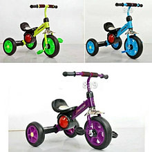 Велосипед 3-х колесный с музыкой и подставкой для ног для второго ребенка  арт.819