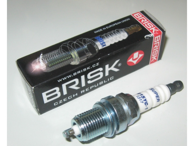 Свеча зажигания BRISK LR15YC-1 к двигателям GХ420 (190F) - 16,0 л.с. - фото 1 - id-p98256622