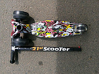 Самокат maxi ПРИНТ, графити 4108 RS Maxi Print Scooter 009 ШИРОКИЕ, светящиеся колеса, регулируемая ручка