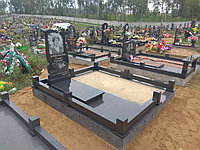Благоустройство могил, установка фундамента из бессерных блоков на кладбище