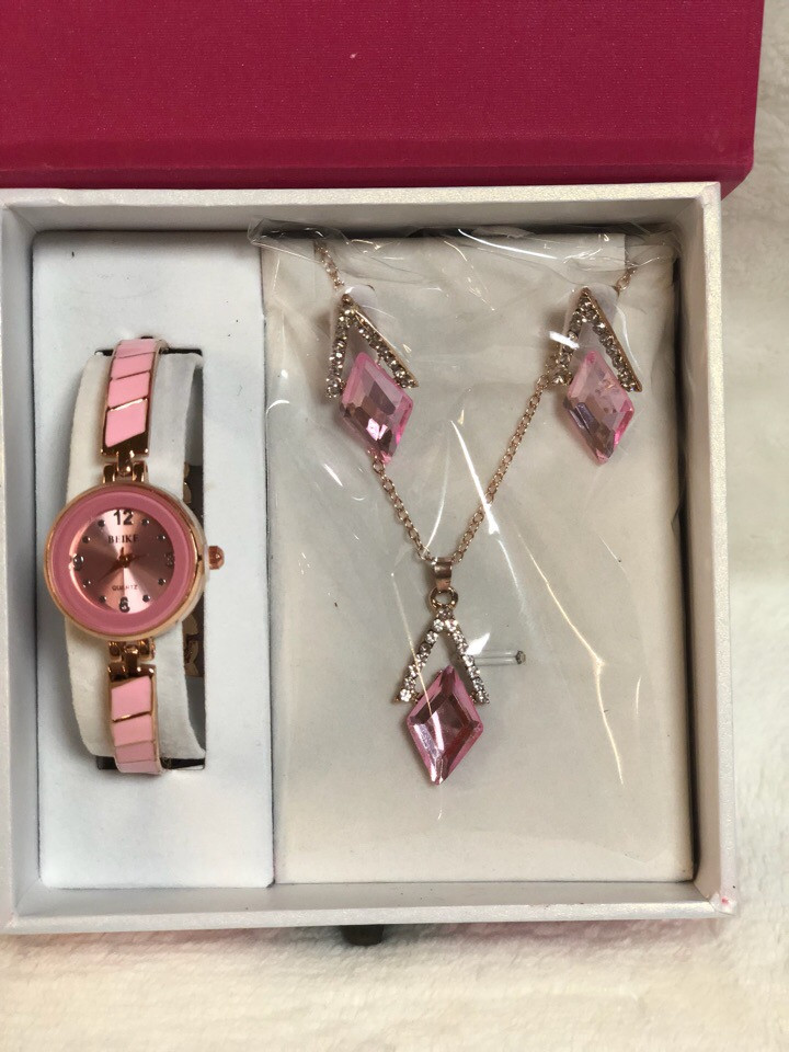 Подарочный набор (часы+ бижутерия) цвет розовый