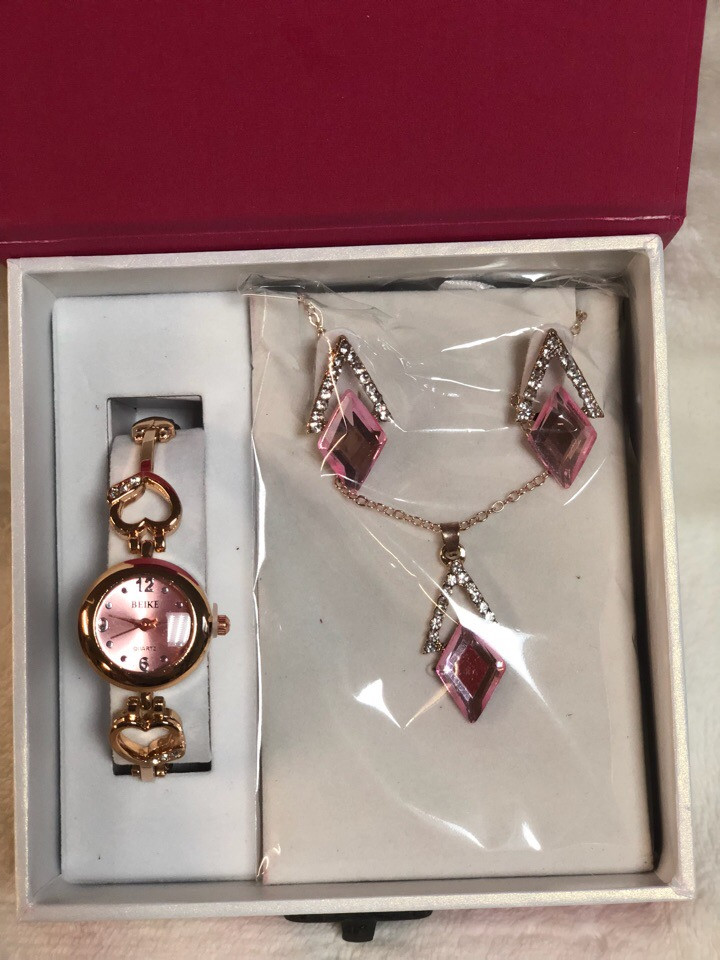 Подарочный набор (часы+ бижутерия) цвет розовый - фото 3 - id-p98628216