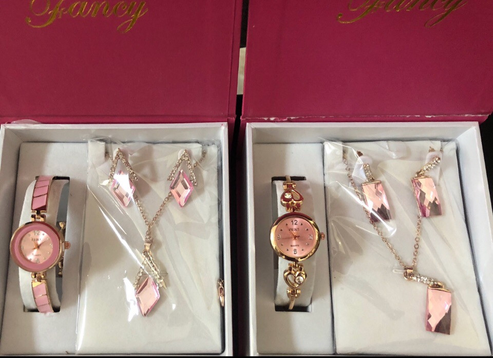 Подарочный набор (часы+ бижутерия) цвет розовый - фото 6 - id-p98628216