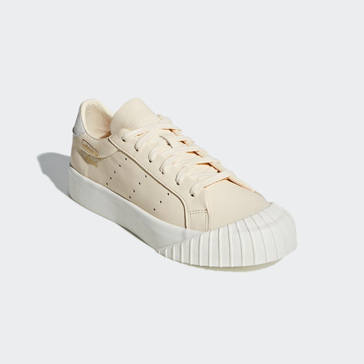 Кроссовки Adidas EVERYN