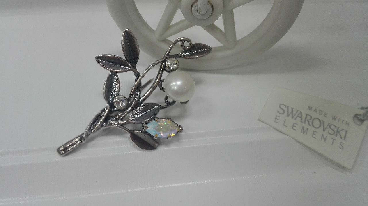 Брошь Веточка с жемчугом, кристаллы Swarovski