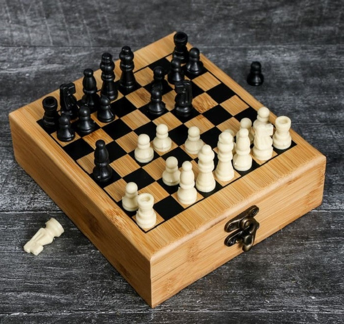 Уценка! Подарочный набор с фляжкой и шахматами «Удача» - фото 4 - id-p98855197