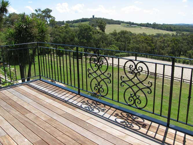 Кованые перила для балкона с кованым узором для дома. СУПЕР ЦЕНА! - фото 1 - id-p99302037