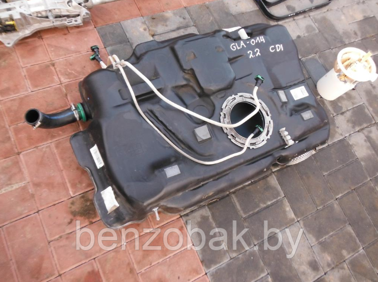 ТОПЛИВНЫЙ БАК БЕНЗОБАК MERCEDES GLA X156 2.2 651.930