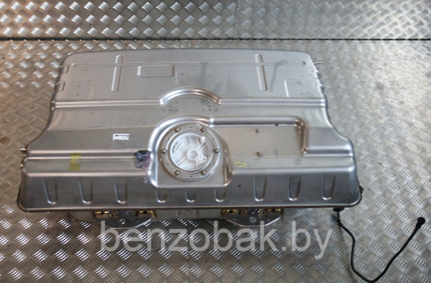 ТОПЛИВНЫЙ БАК БЕНЗОБАК A1974700901 MERCEDES SLS W197