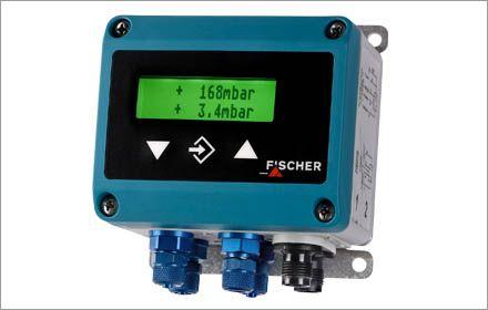 DE44_LCD – Digital 2-Channel Differential Pressure Switch / Transmitter with 4-Digit Colour Change LCD
