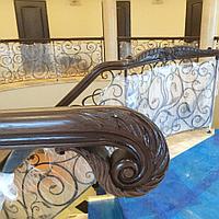Реставрация и покраска перил, поручней, балясин элементов лестниц