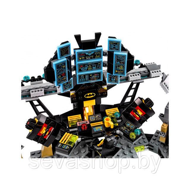 Конструктор Lepin 07052 Batman Нападение на Бэтпещеру (аналог Lego Batman Movie 70909) 1121 деталь - фото 9 - id-p100260937