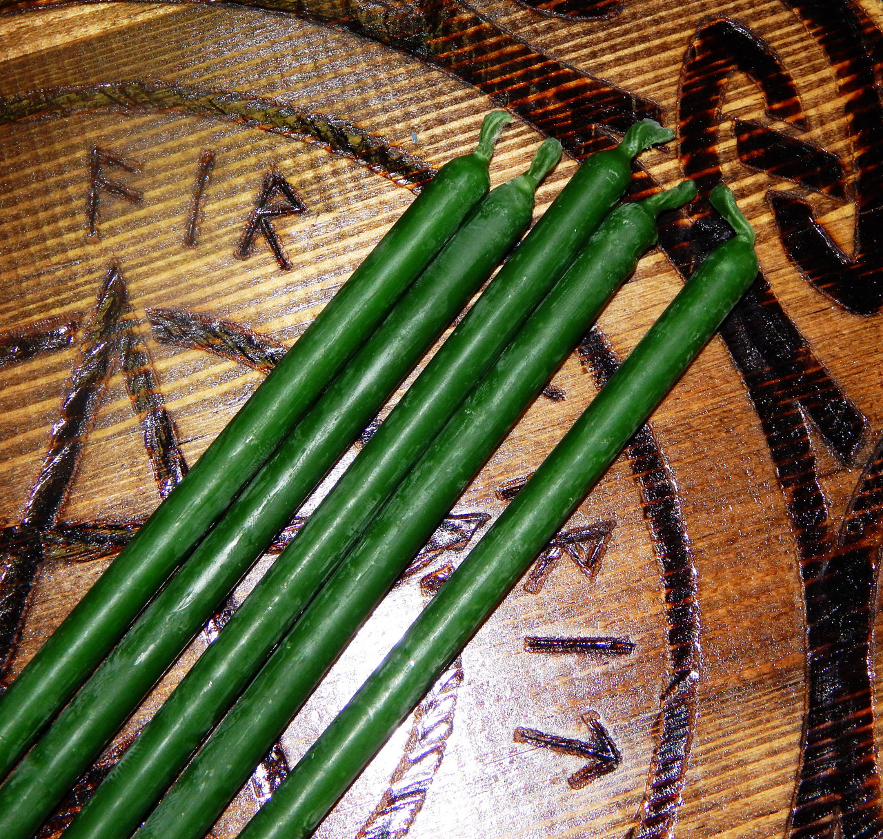 Свечи восковые ритуальные зеленые (двухчасовые)