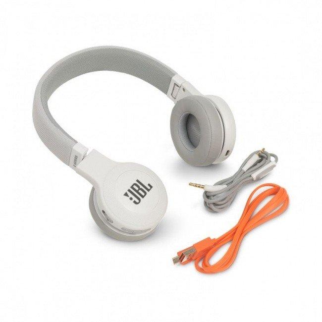 Гарнитура JBL E45BT