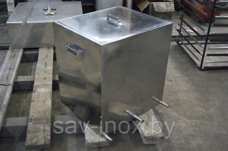 Бак для воды из нержавеющей стали под заказ из пищевой или технической сталей - фото 4 - id-p4571317