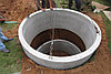 Вкапывание бетонных колец под канализацию, фото 2