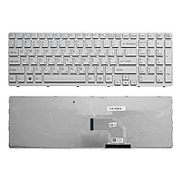 Клавиатура для ноутбука Sony Vaio E15, E17, SVE15, SVE17, SVE151 Series. Плоский Enter. Белая, с белой рамкой.