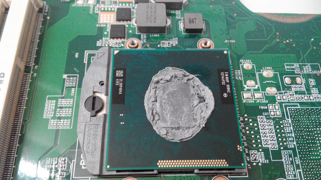 Чистка ноутбуков от пыли в Минске. Дешево! Быстро! Ноутбук перегревается, шумит, выключается. Чистка от пыли