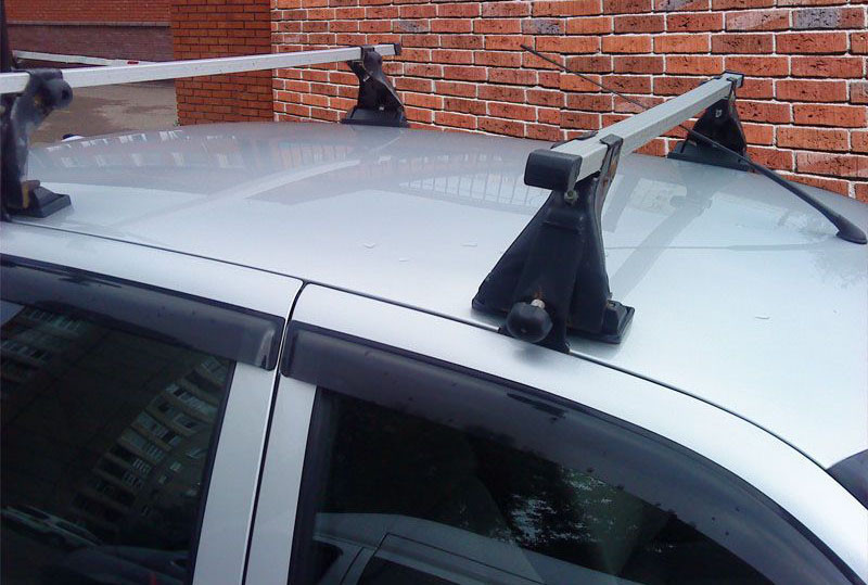 Багажник эконом класса Атлант для Lada Priora, алюминиевый профиль (прямоугольная дуга) - фото 1 - id-p69113015