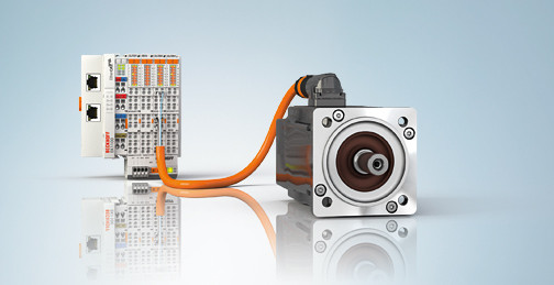 AM8132 | Servomotor 2.35 Nm (M0), F3 (72 mm)