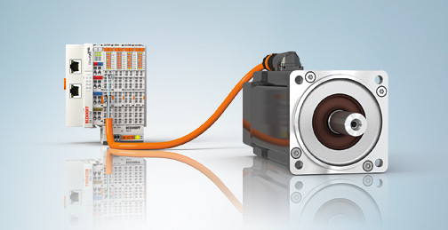 AM8141 | Servomotor 2.40 Nm (M0), F4 (87 mm)