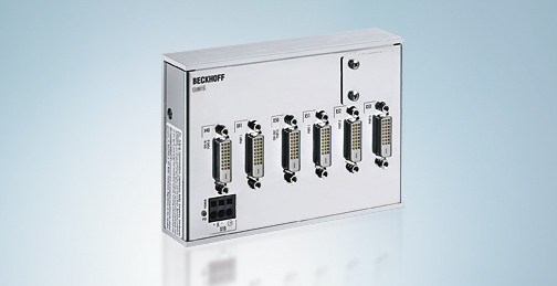 CU8815 | DVI splitter