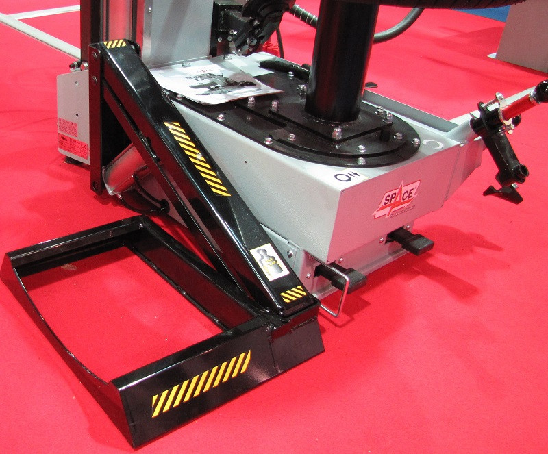 Подъёмник колеса для шиномонтажных стендов / G1000A129NP