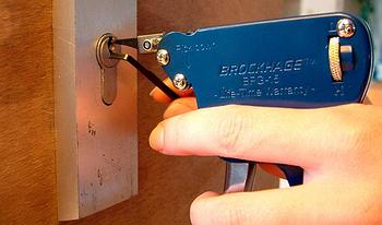 Вскрытие замка в металлической двери с ключом типа «Grod» (при наличии ключа)
