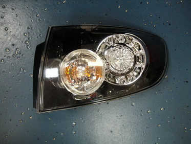 3 фонарь задний внешний правый (седан) прозрачный, с диодным габаритом, стоп-сигнал (Китай) для MAZDA 3 - фото 1 - id-p102432491
