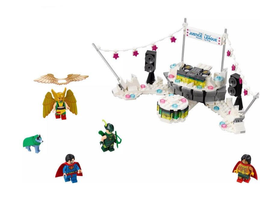 Конструктор Bela Batman 10878 День рождения Лиги справедливости аналог Lego Batman 70919 - фото 2 - id-p102450456