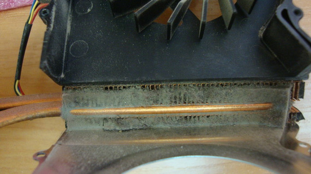 Чистка ноутбуков от пыли в Минске. Дешево! Быстро! Ноутбук перегревается, шумит, выключается. Чистка от пыли