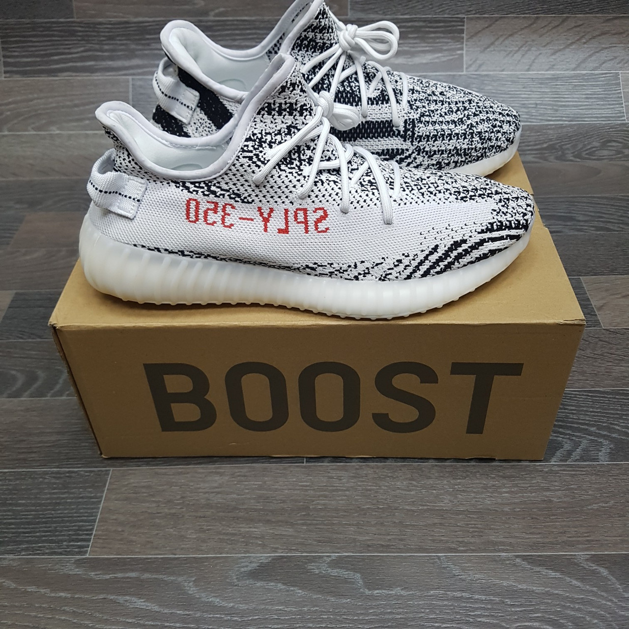 Кроссовки Yeezy Boost 350