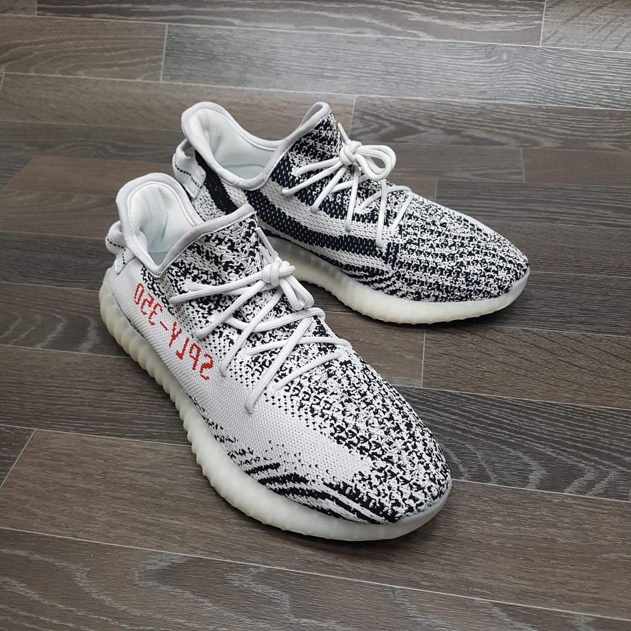 Кроссовки Yeezy Boost 350 - фото 7 - id-p102571354