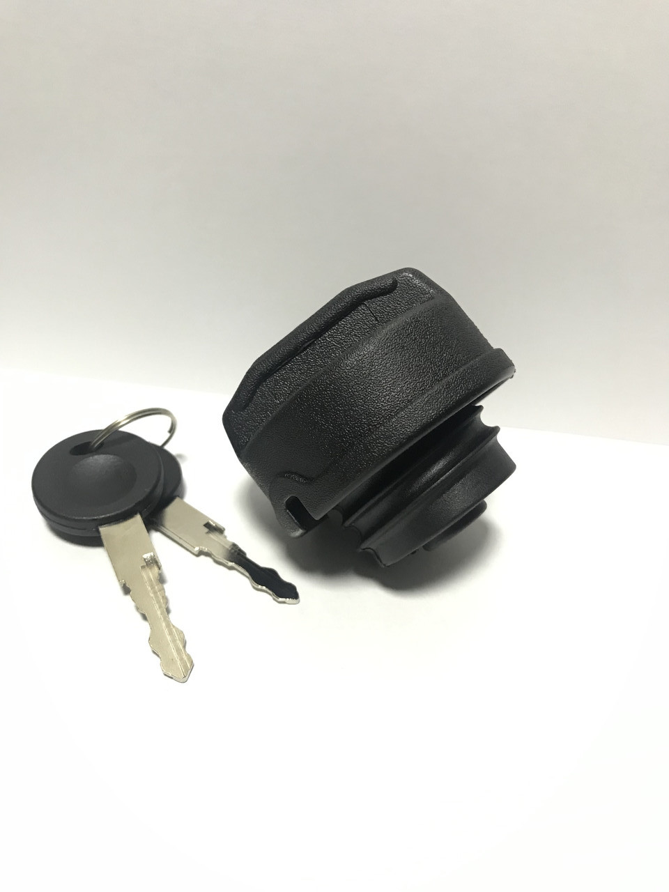 Крышка топливного бака с ключами Volkswagen - фото 1 - id-p102617877