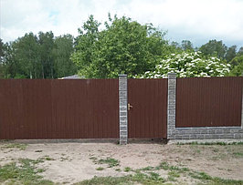 Забор из профнастила с блоками "Рваный камень" с двух сторон 4